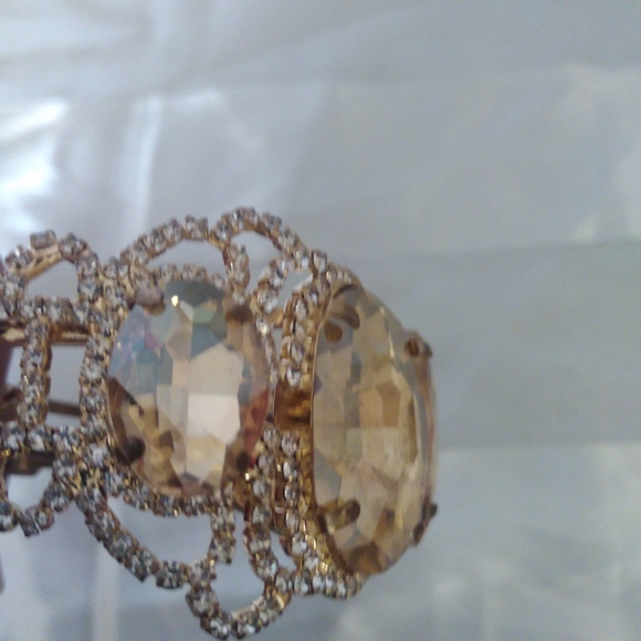 Gold Bracelet - Picture 5 of 6